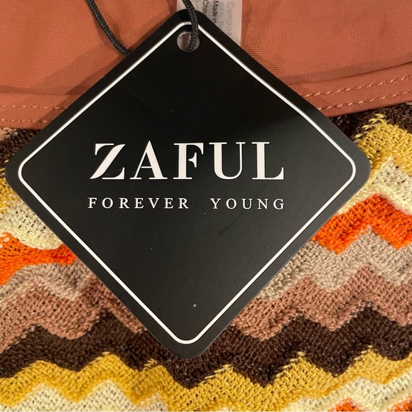 ZAFUL Colorblock Bikini Stripes Triangle Tied Halter Cheeky Thong 2 Piece Sz XL - Picture 3 of 10